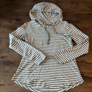 Eddie Bauer Gray and White Lightweight Striped Women's Hoodie Top size Small